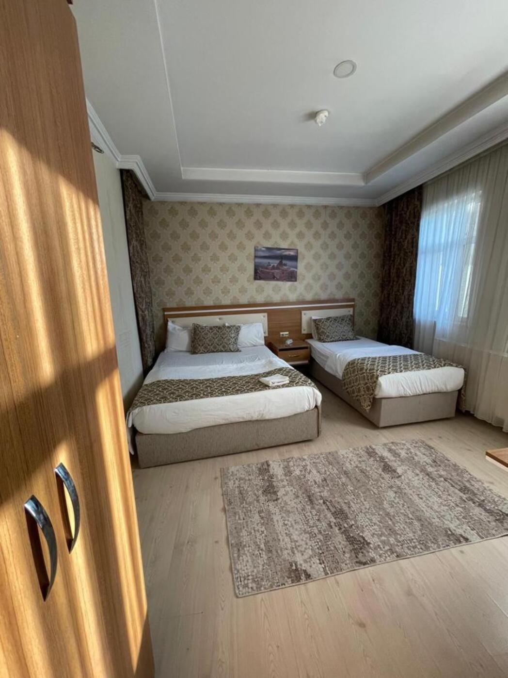 Dimet Park Hotel Van Eksteriør bilde